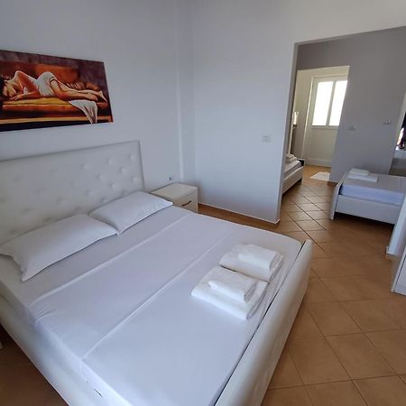 Hotel Sherifi Sarandë Exteriör bild