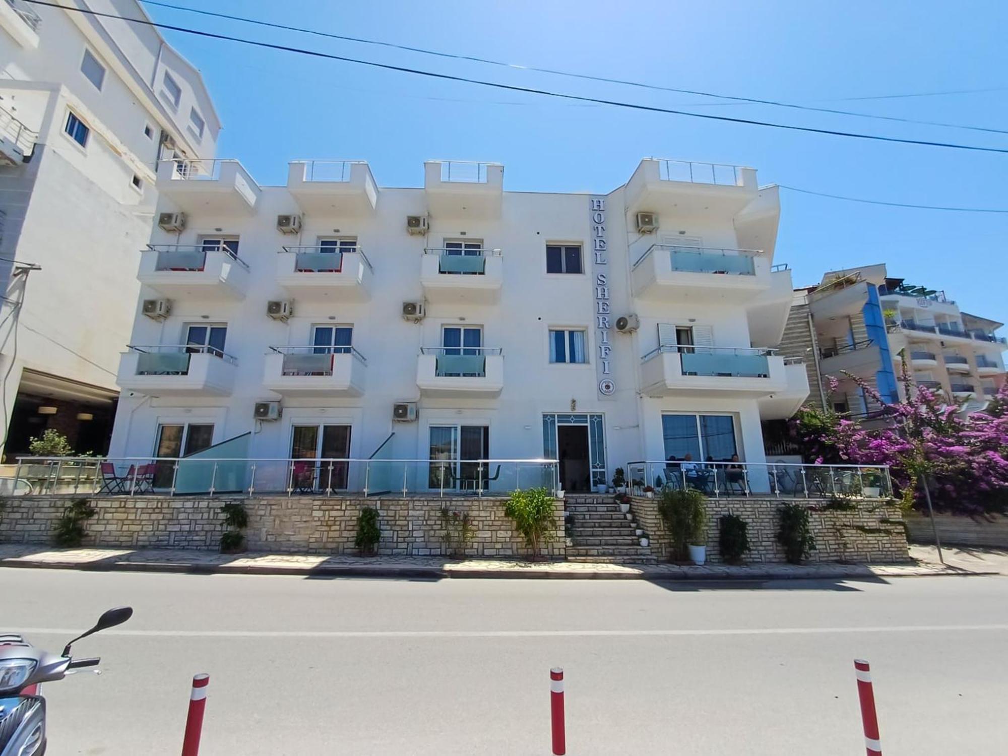 Hotel Sherifi Sarandë Exteriör bild