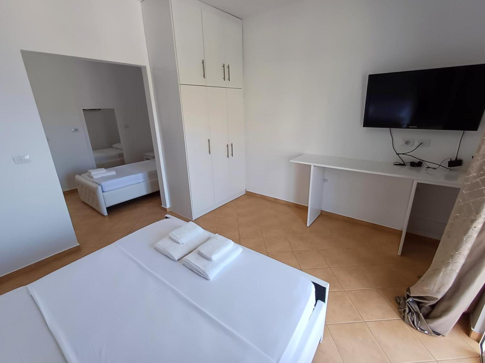 Hotel Sherifi Sarandë Exteriör bild