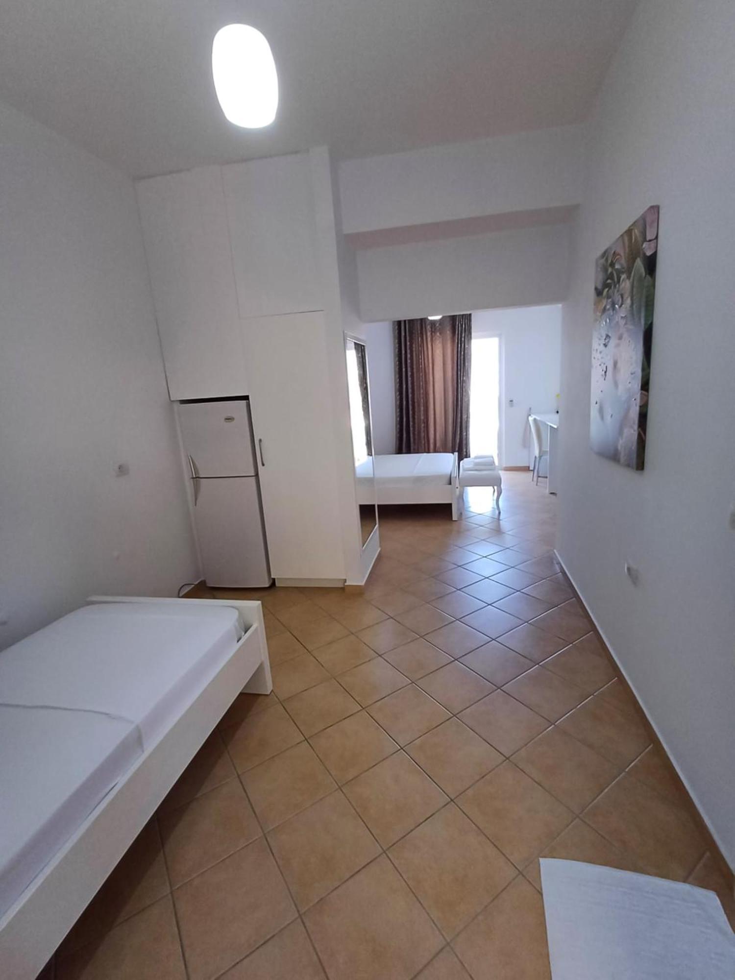 Hotel Sherifi Sarandë Exteriör bild
